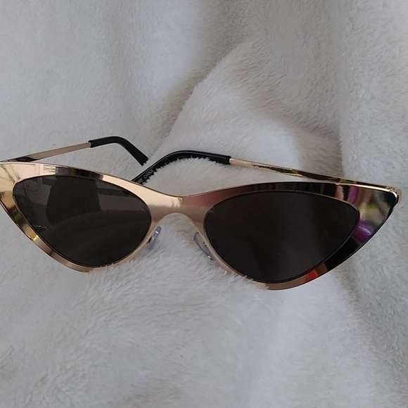 Breakfast at Tiffany's" Sunglasses - Picture 5 of 10